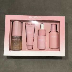 Kylie Skin BRAND NEW